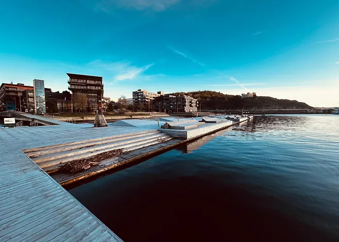 By S & Opera Balcony & Morning Sun * Oslo